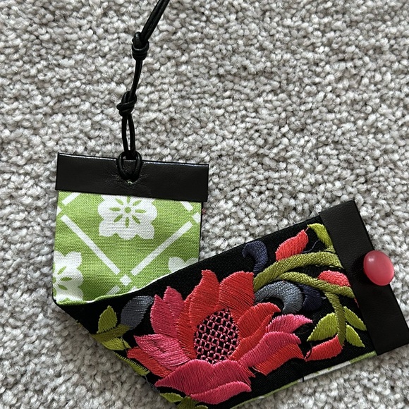 Unique Vintage Fabric Cuff Bracelet #817 Hand sewn by Violette Grace - Picture 2 of 4